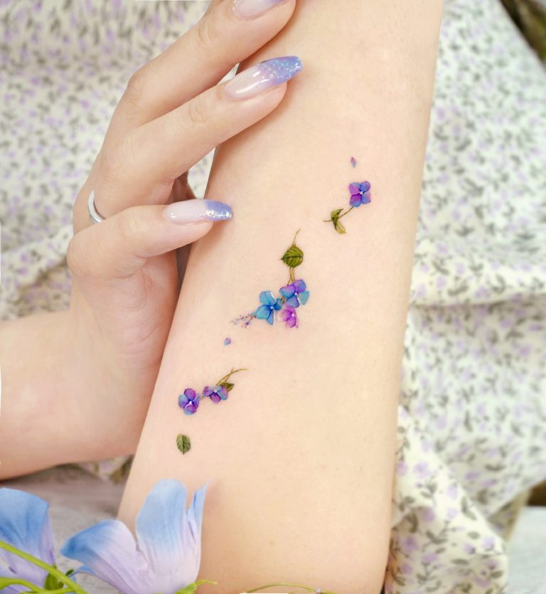 Flower Tattoos Archives - Things&Ink