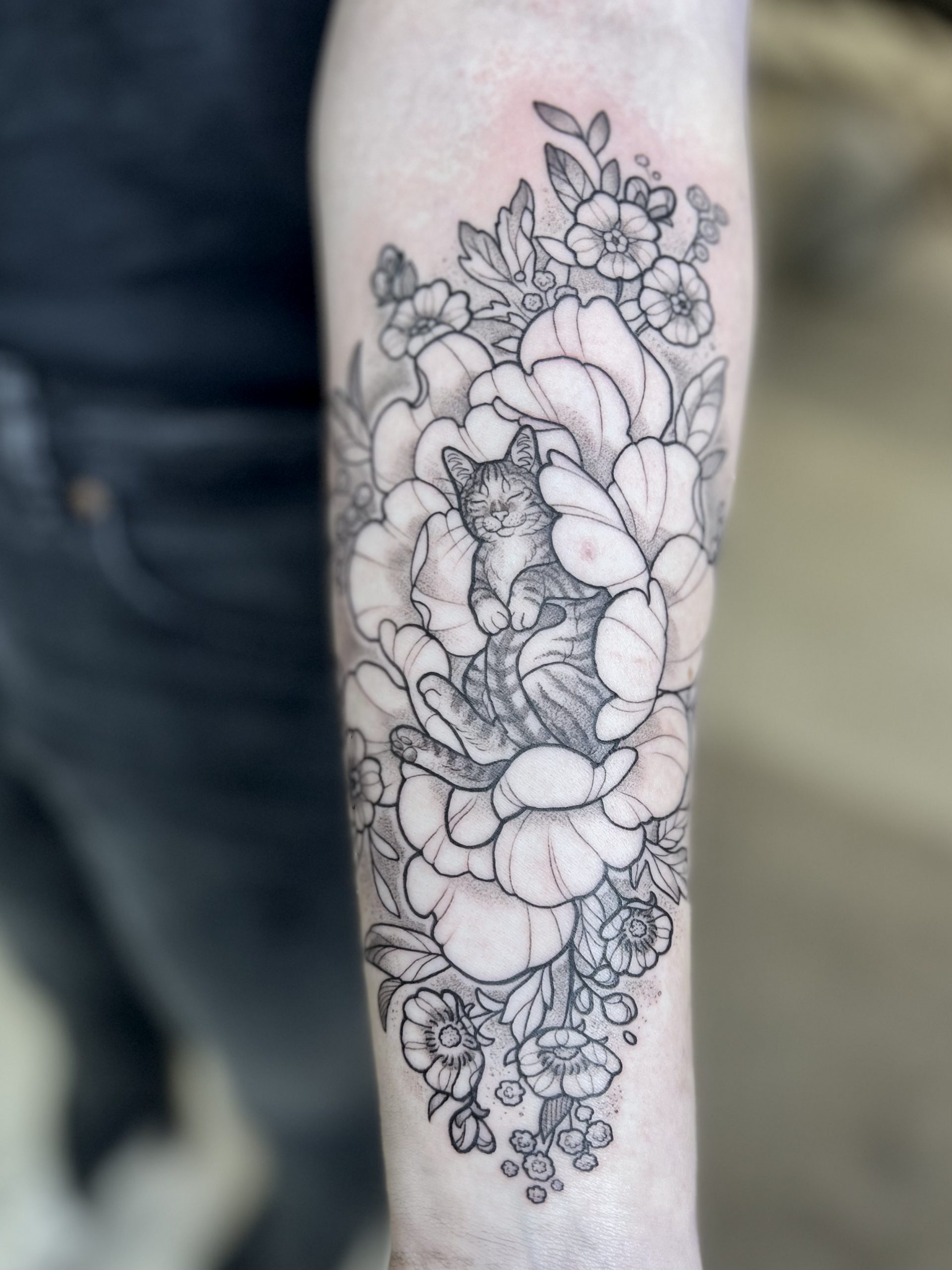 5 geometric flowers line work tattoo design – TattooDesignStock
